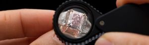 تشخیص الماس و جواهرات اصل